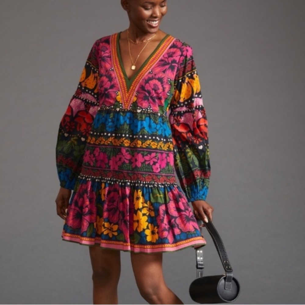 Stunning vibrant Anthropologie x Farm Rio Dress V-Neck Puff Sleeve